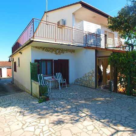 Apartments Luciano 1576 Liznjan Exterior photo