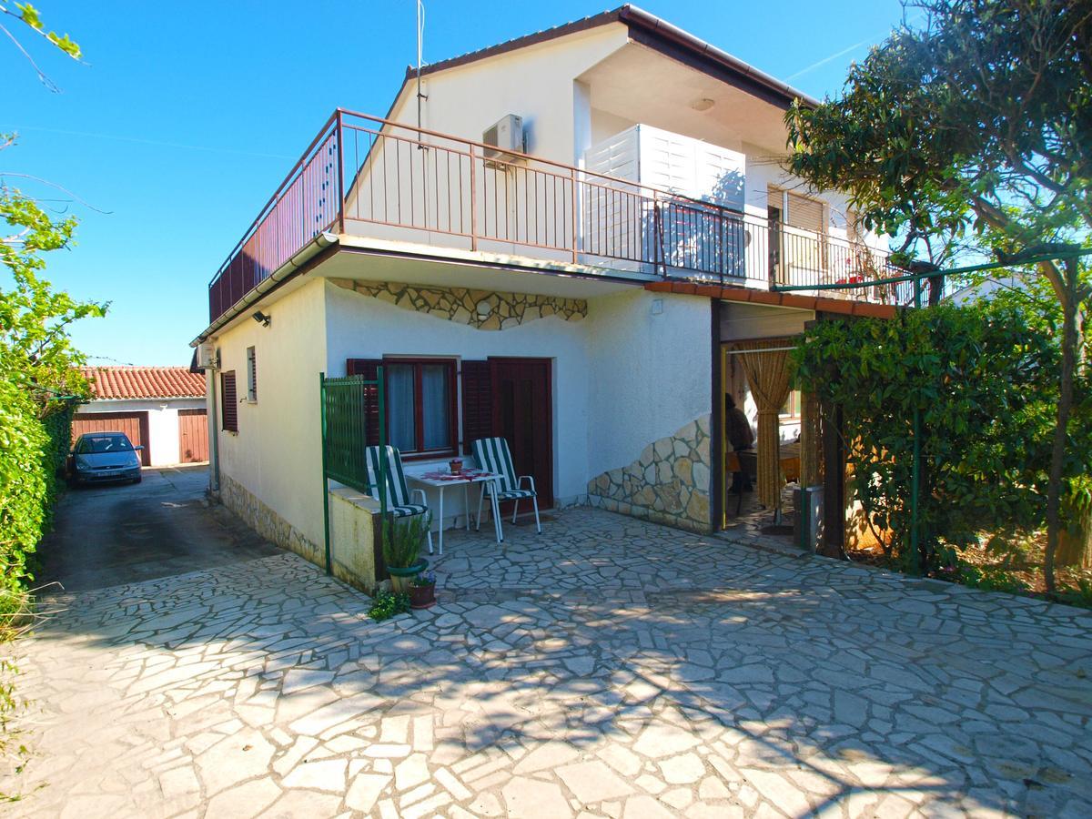 Apartments Luciano 1576 Liznjan Exterior photo
